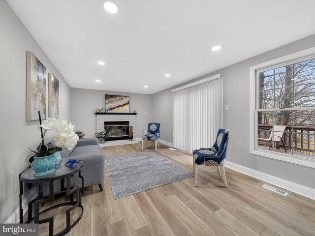 18011 SILVER LEAF DR, Gaithersburg, MD 20877