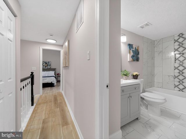 18011 SILVER LEAF DR, Gaithersburg, MD 20877