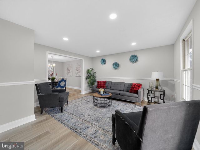 18011 SILVER LEAF DR, Gaithersburg, MD 20877