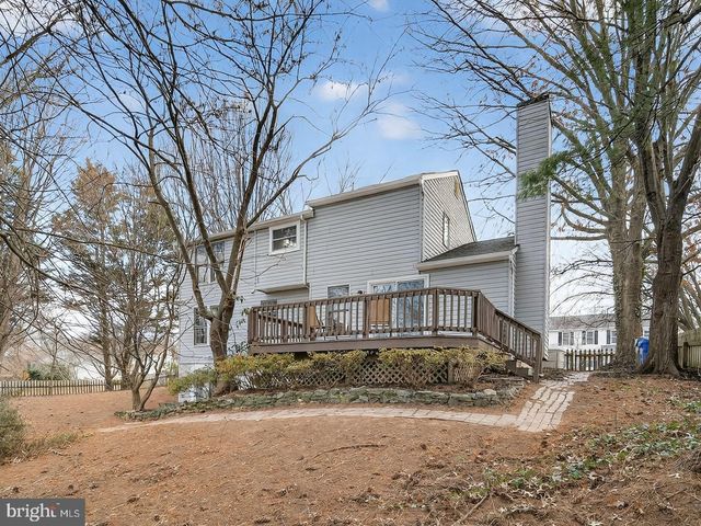 18011 SILVER LEAF DR, Gaithersburg, MD 20877