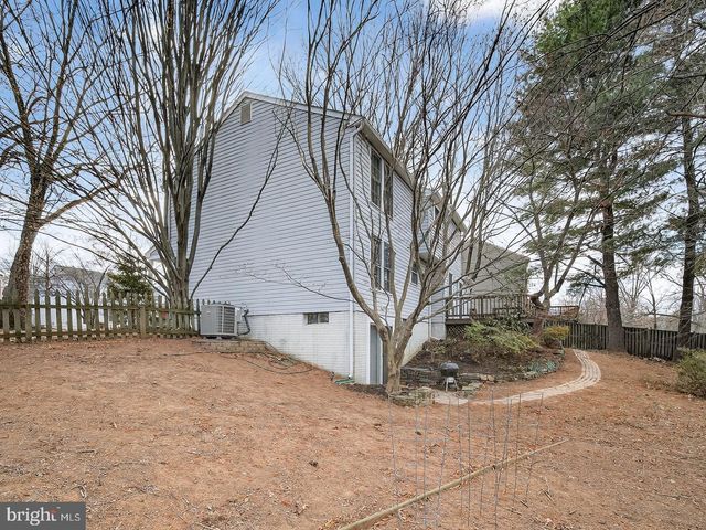 18011 SILVER LEAF DR, Gaithersburg, MD 20877