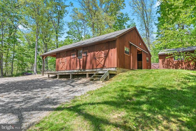 631 HARVEYS BRIDGE RD, Coatesville, PA 19320