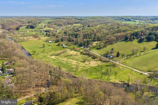 631 HARVEYS BRIDGE RD, Coatesville, PA 19320