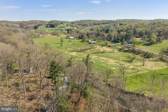 631 HARVEYS BRIDGE RD, Coatesville, PA 19320