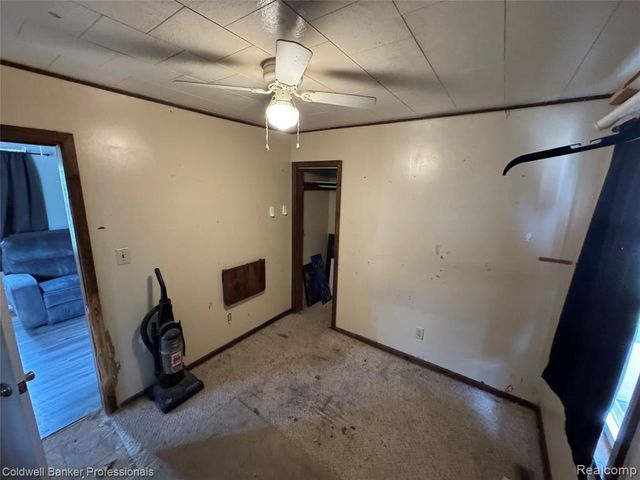 1389 Norton Street, Burton, MI 48529