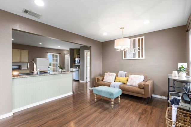 5732 Emilia Way, Leonard, TX 75452