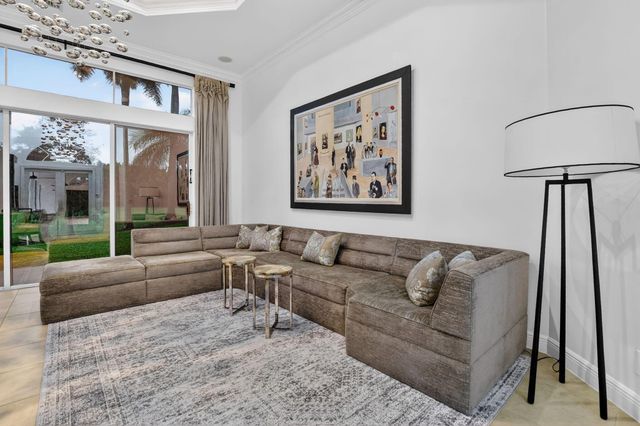 8030 Laurel Ridge Court, Delray Beach, FL 33446