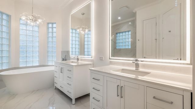 8030 Laurel Ridge Court, Delray Beach, FL 33446