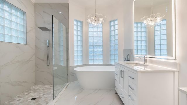 8030 Laurel Ridge Court, Delray Beach, FL 33446