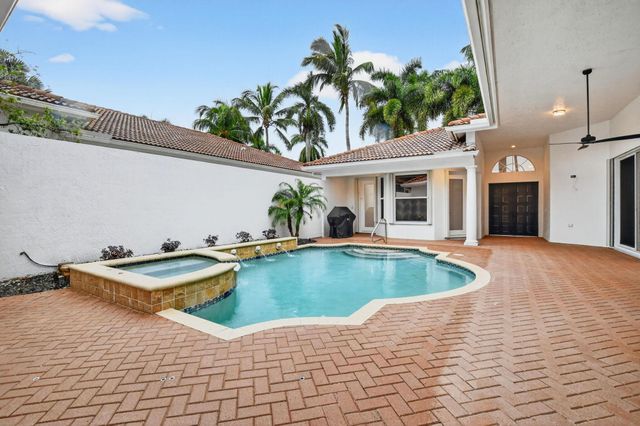 8030 Laurel Ridge Court, Delray Beach, FL 33446