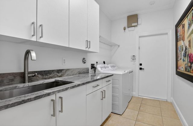 8030 Laurel Ridge Court, Delray Beach, FL 33446