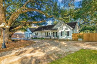 390 N Major Drive, Beaumont, TX 77706