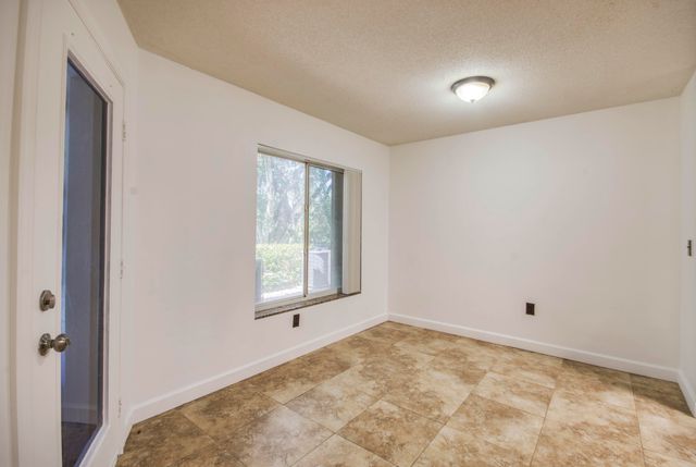 815 W Boynton Beach Boulevard 11-103, Boynton Beach, FL 33426