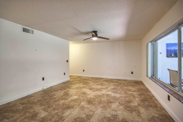 815 W Boynton Beach Boulevard 11-103, Boynton Beach, FL 33426