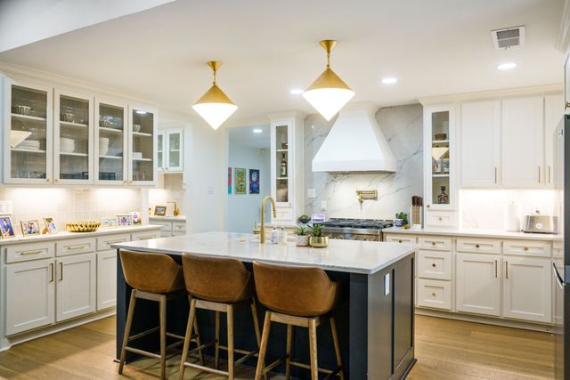 7423 Tangleglen Drive, Dallas, TX 75248