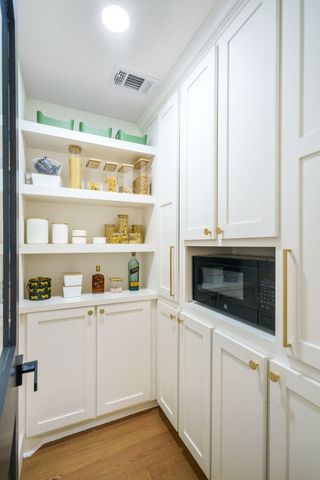 7423 Tangleglen Drive, Dallas, TX 75248