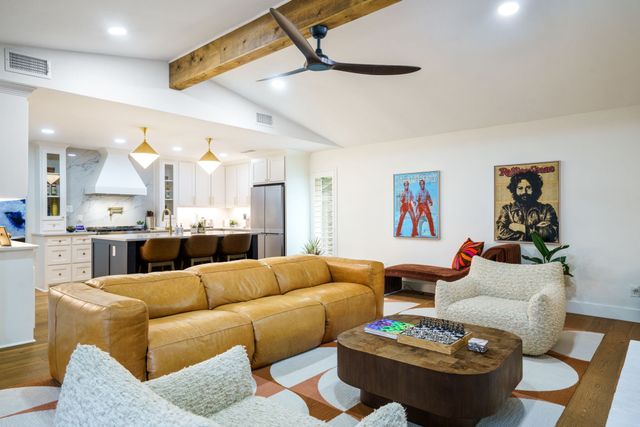 7423 Tangleglen Drive, Dallas, TX 75248