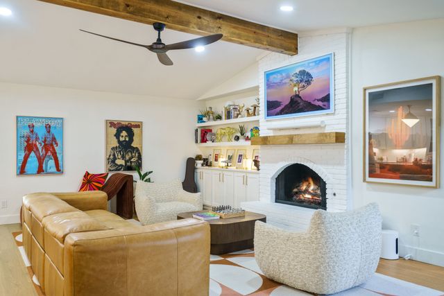 7423 Tangleglen Drive, Dallas, TX 75248