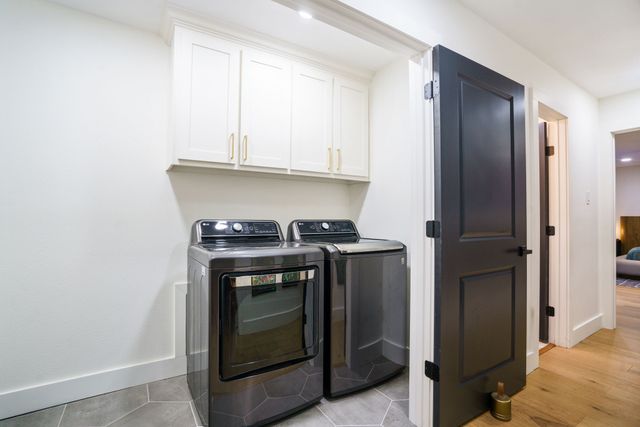 7423 Tangleglen Drive, Dallas, TX 75248