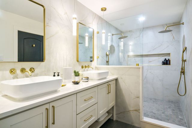 7423 Tangleglen Drive, Dallas, TX 75248