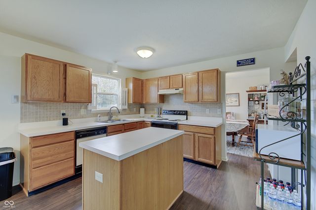 2109 Cross Willow Lane, Indianapolis, IN 46239