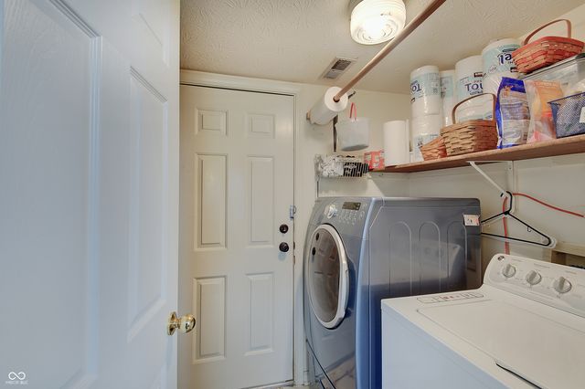 2109 Cross Willow Lane, Indianapolis, IN 46239