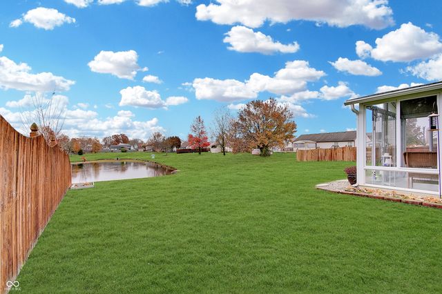 2109 Cross Willow Lane, Indianapolis, IN 46239