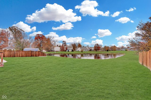 2109 Cross Willow Lane, Indianapolis, IN 46239