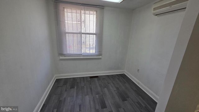 421 W OLNEY AVE, Philadelphia, PA 19120