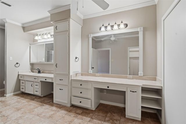 433 Mackhank Road, Boling, TX 77420