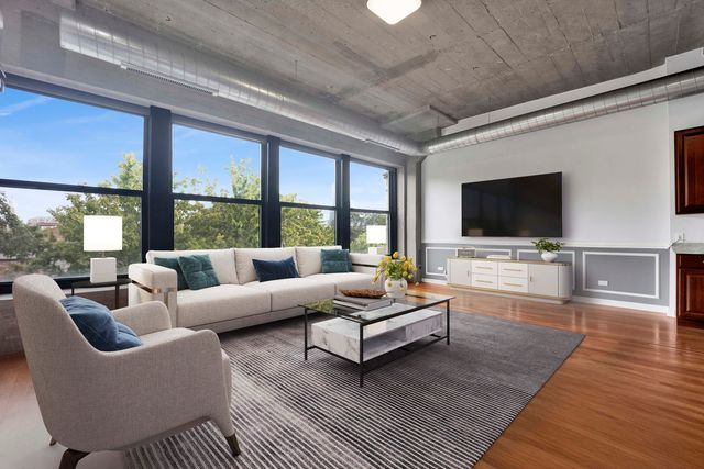 1069 W 14th Place 329, Chicago, IL 60608