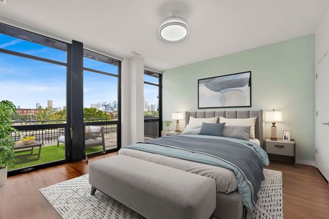 1069 W 14th Place 329, Chicago, IL 60608