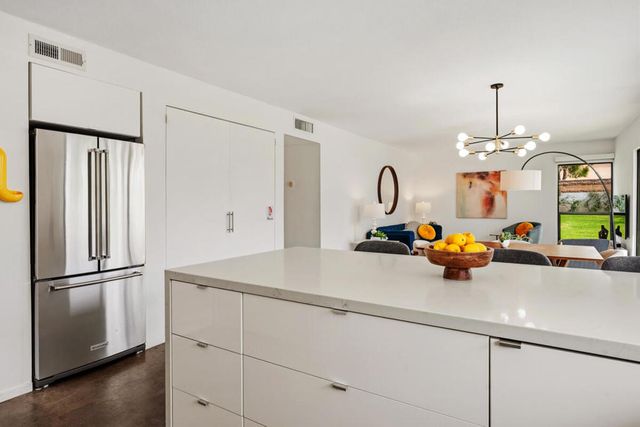 1988 E Sandalwood Drive, Palm Springs, CA 92262