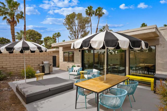 1988 E Sandalwood Drive, Palm Springs, CA 92262