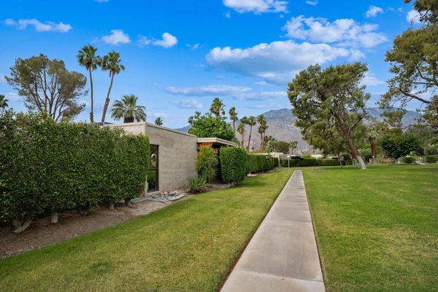 1988 E Sandalwood Drive, Palm Springs, CA 92262