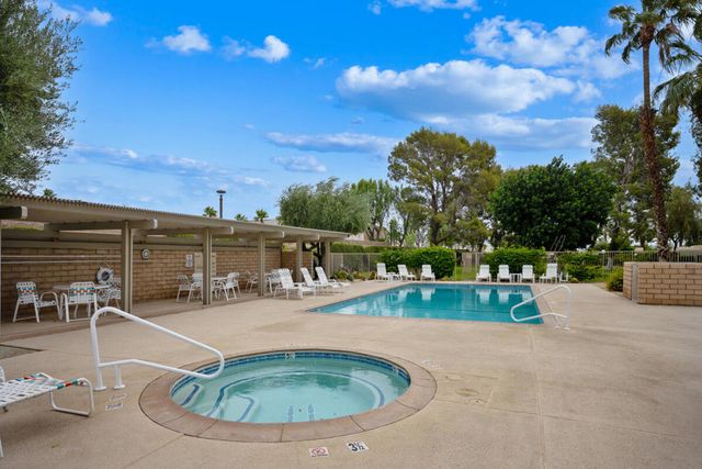 1988 E Sandalwood Drive, Palm Springs, CA 92262