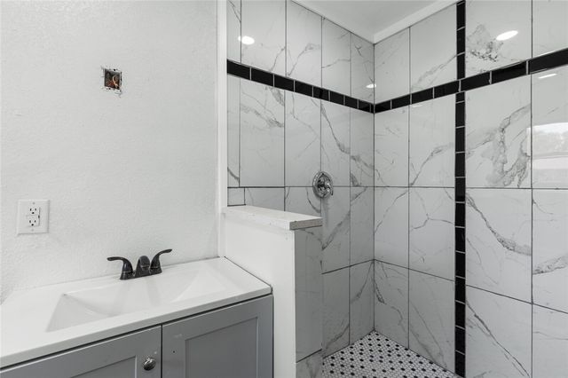 433 Cranbrook Street, Woodway, TX 76712