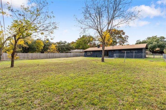 433 Cranbrook Street, Woodway, TX 76712