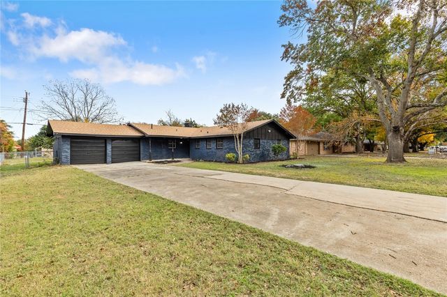 433 Cranbrook Street, Woodway, TX 76712