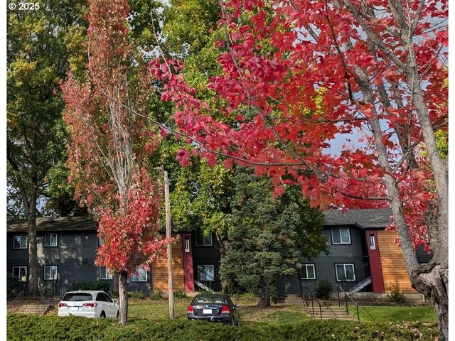 12604 Nw BARNES Rd 3, Portland, OR 97229