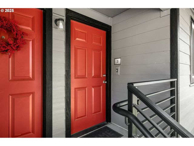12604 Nw BARNES Rd 3, Portland, OR 97229