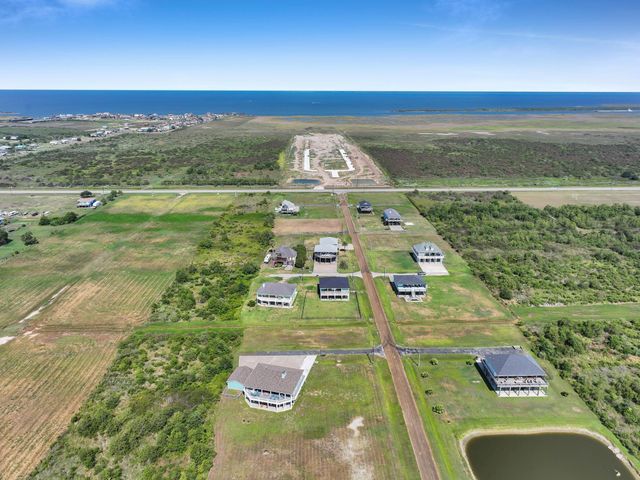 204 New Orleans, Crystal Beach, TX 77650