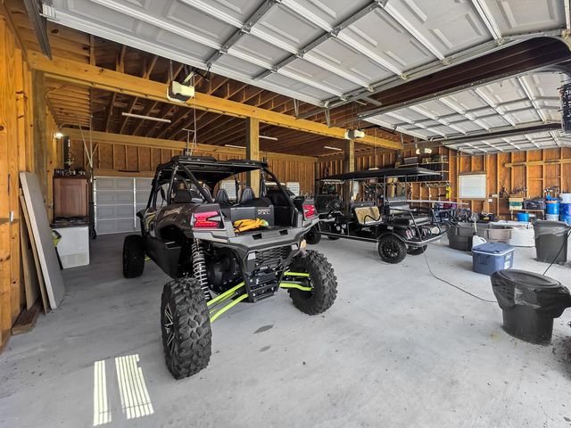 204 New Orleans, Crystal Beach, TX 77650