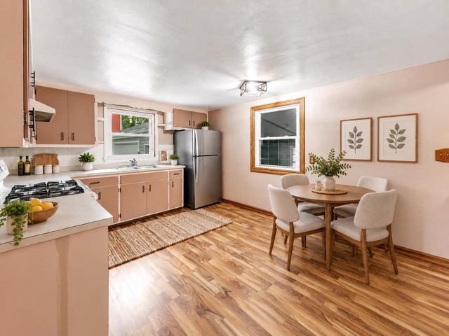 1853 GLENVIEW AVENUE, Green Bay, WI 54303