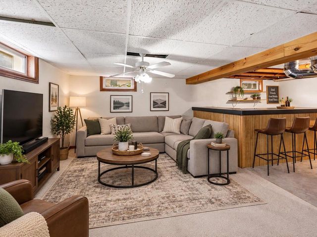 1853 GLENVIEW AVENUE, Green Bay, WI 54303