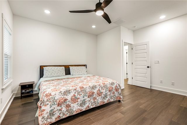 7100 SW High Meadow Boulevard, Bentonville, AR 72713