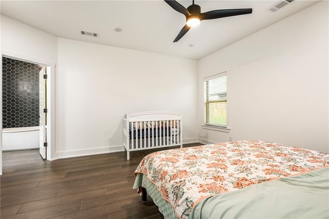 7100 SW High Meadow Boulevard, Bentonville, AR 72713