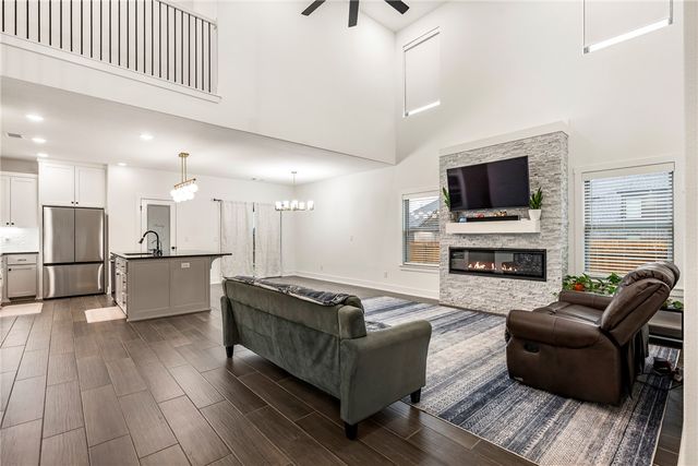 7100 SW High Meadow Boulevard, Bentonville, AR 72713