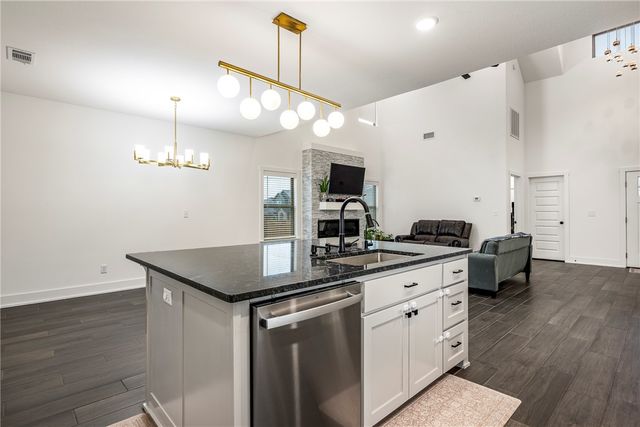 7100 SW High Meadow Boulevard, Bentonville, AR 72713