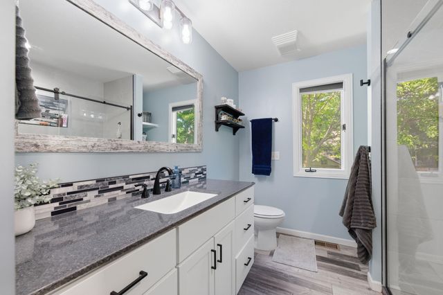 9711 W Bella Vista, Wichita, KS 67212